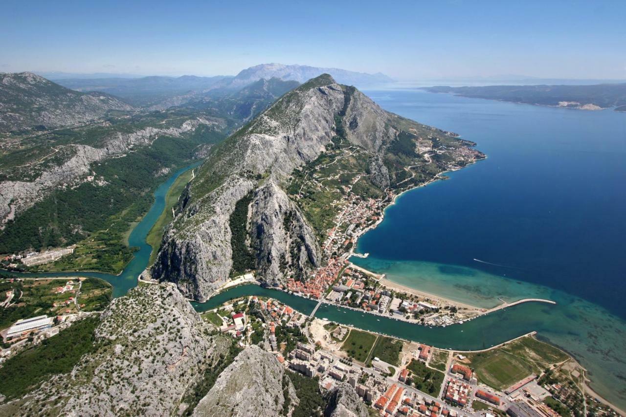 Hotel Nestos Omiš Exterior foto